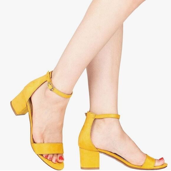 🩵Bamboo Yellow Suede Chunky Block Heels Size 8 - Picture 1 of 12